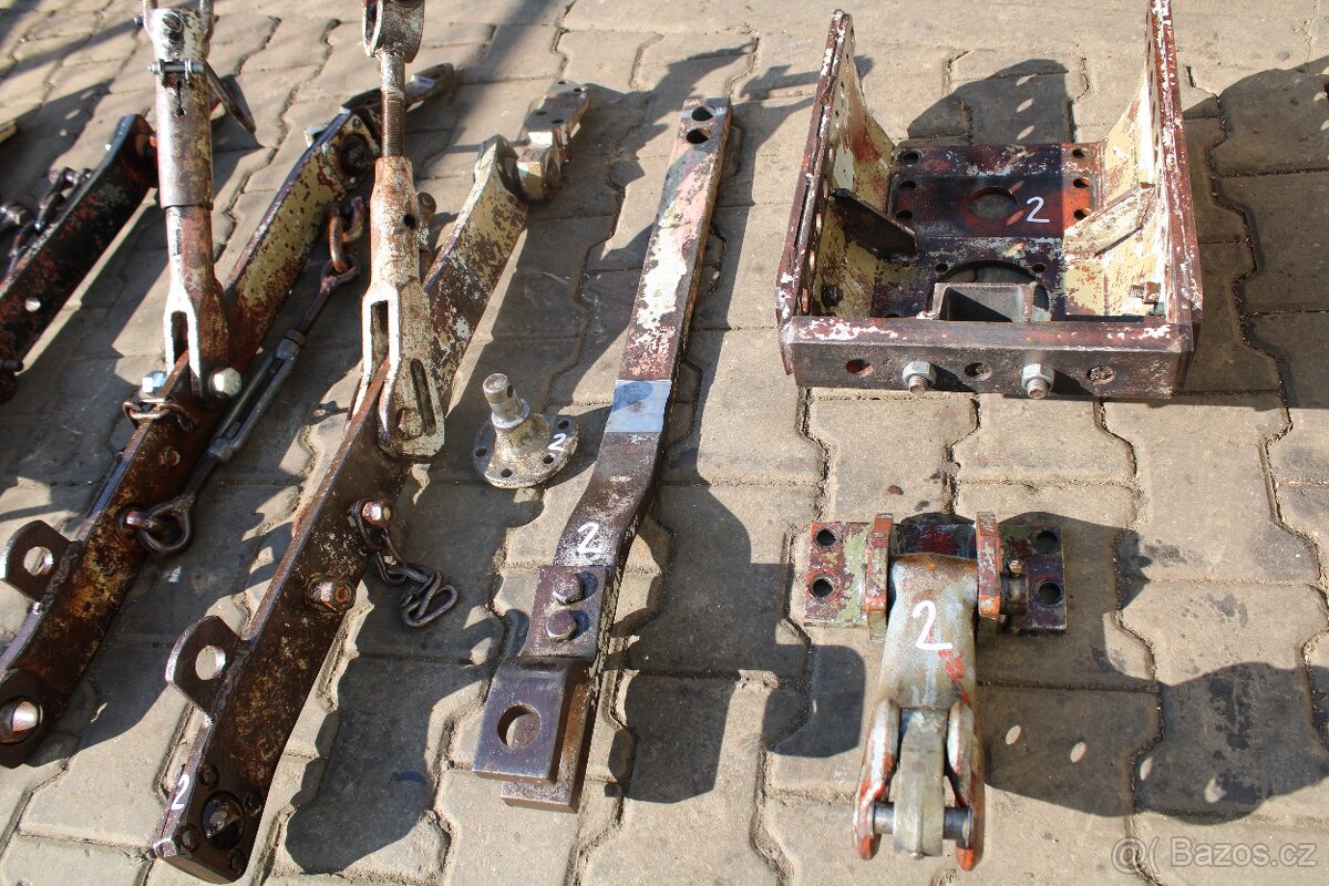 Zetor 6911 ramena konzole trn držák 3. bod - 14