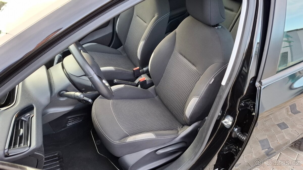 Peugeot 208 1,0 VTI - 50kw. KRÁSNÝ STAV - NAJETO: 70 tis km - 14