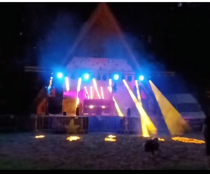 Novinka ..180 w Beam/Spot/Zoom - 14