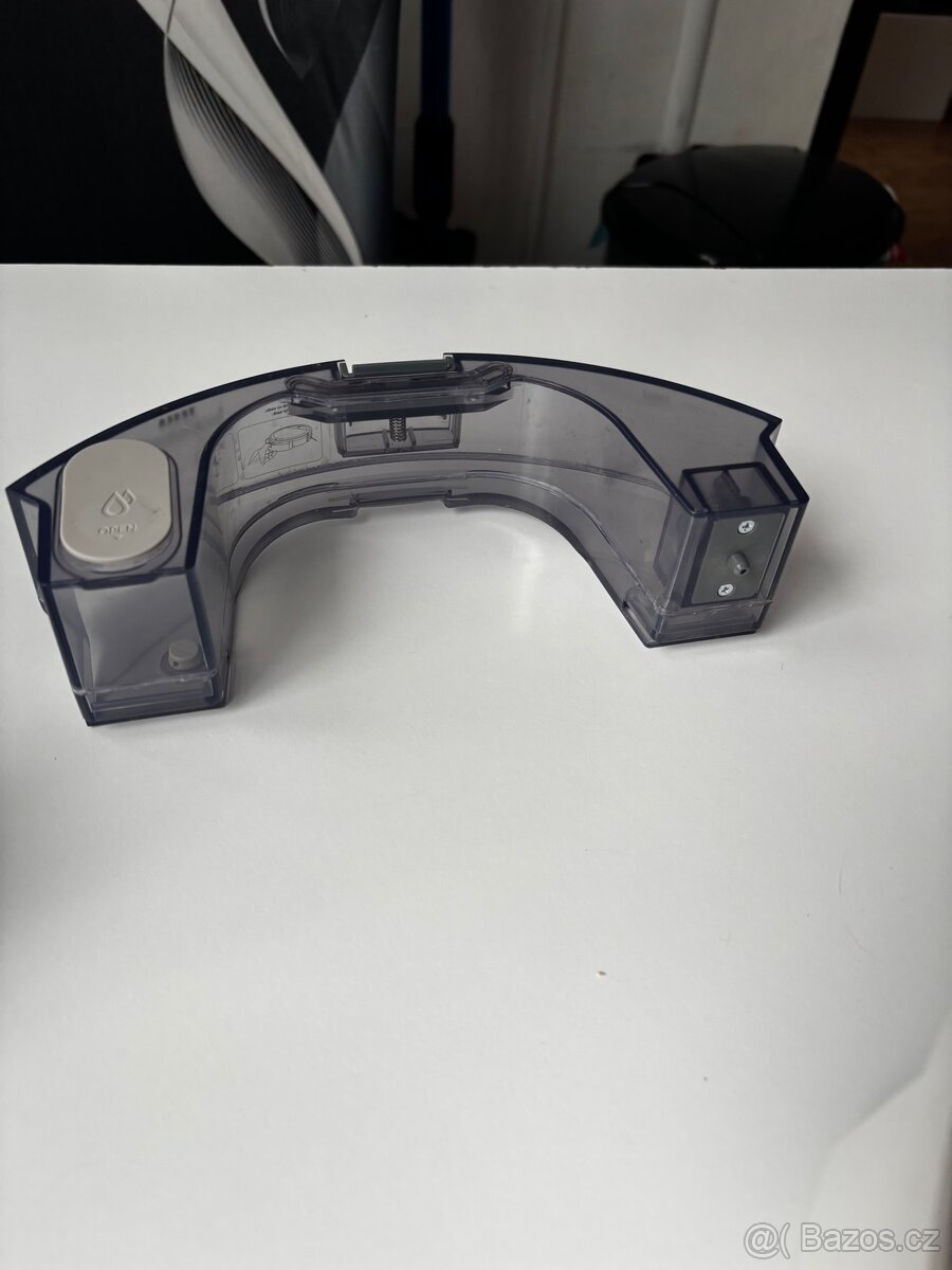 Prodám robotický vysavač Tesla - 14