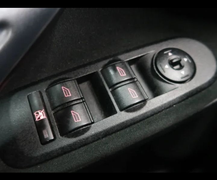 Ford Galaxy 2.0 107kW benzin 7mist - 14