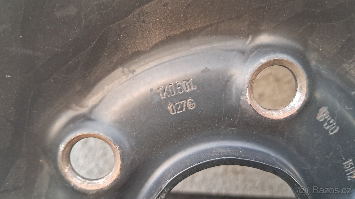 Prodám original zimní kola VW 195 65 15 5x112 - 14