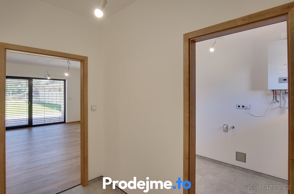 Prodej rodinného domu 3+kk, 81m2 - Hevlín, ev.č. 100030 - 14