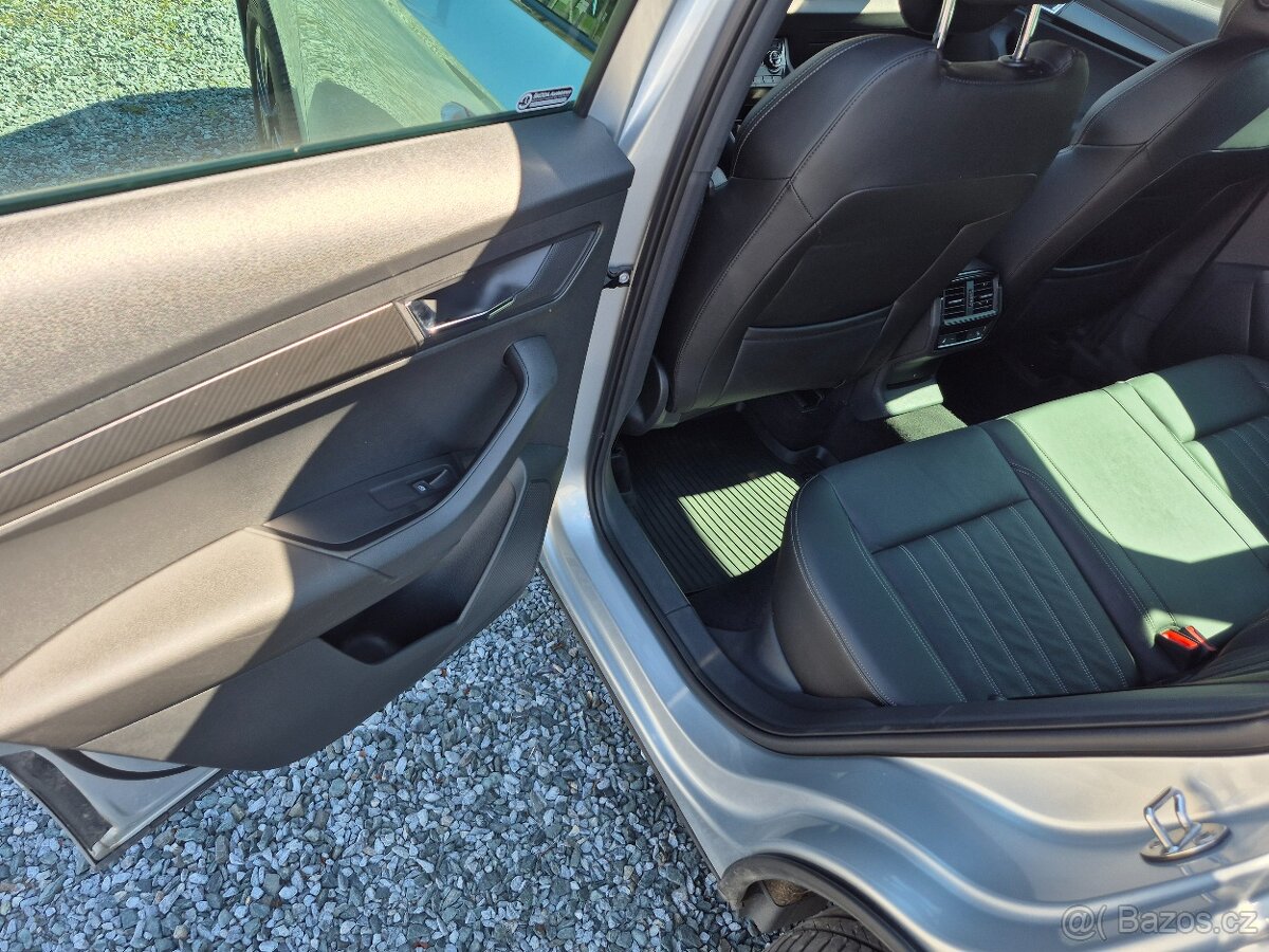 Škoda Karoq 2,0TSI 44 Sportline 2023 , ČR, 35000km,kůže - 14