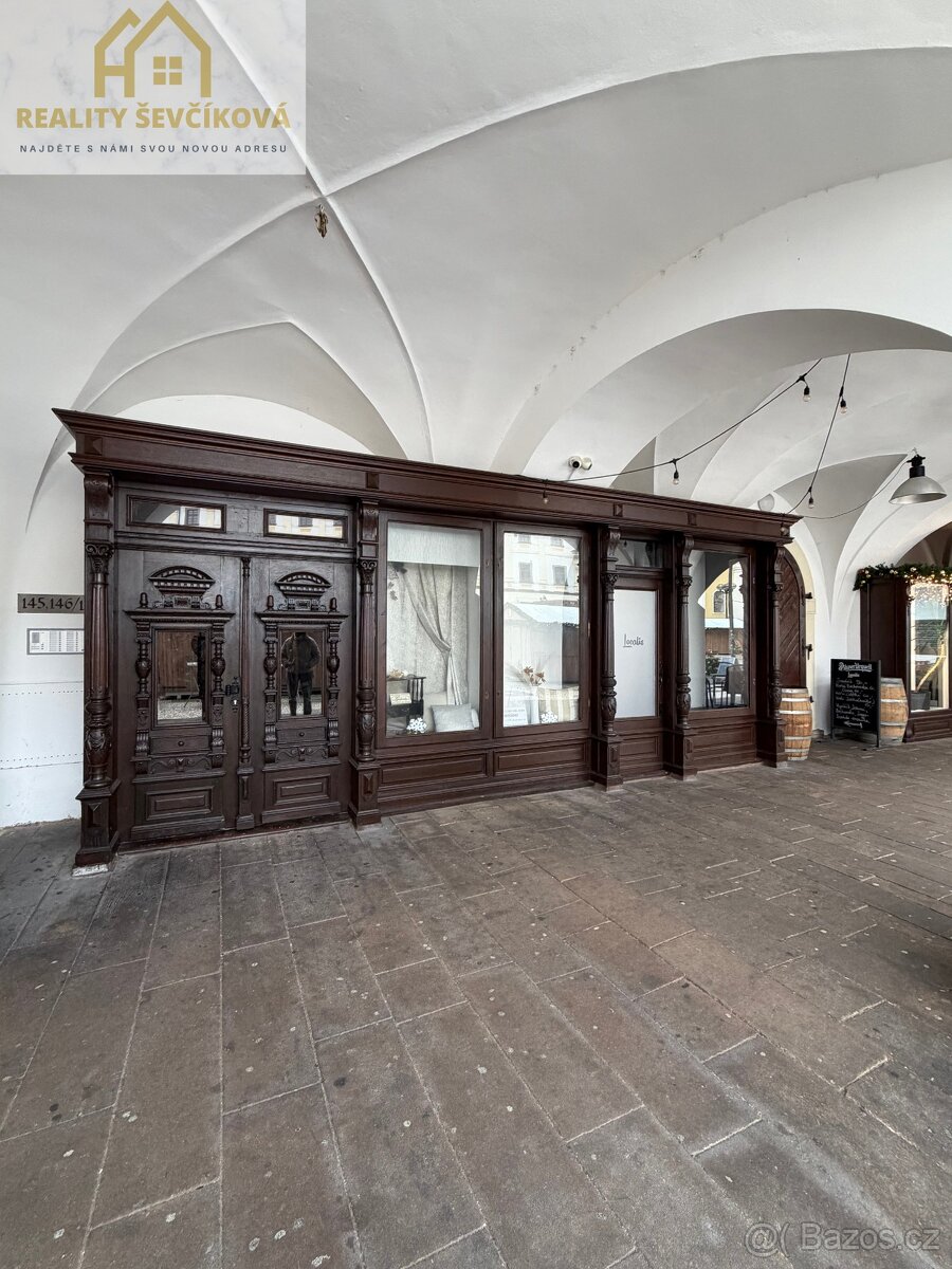 Pronájem 2+1 po celkové rekonstrukci, 51 m2 – Velké náměstí - 14