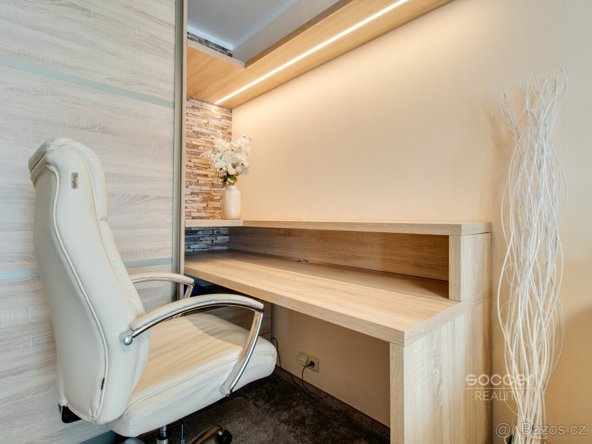 Pronájem bytu 2+1 s lodžií, celkem 60,11 m², Cíglerova, Prah - 14