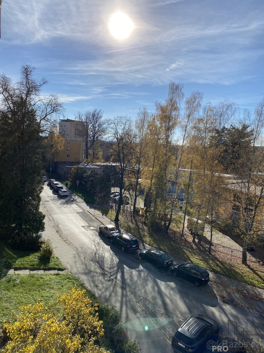 Moderně zrekonstruovaný byt 2+1, 56 m² s balkonem - 14