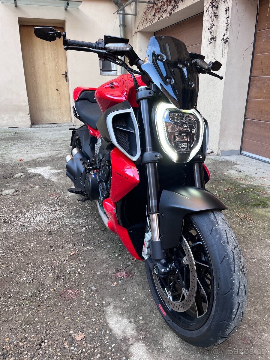 Ducati Diavel V4 - tovární záruka do 4/27 - 14