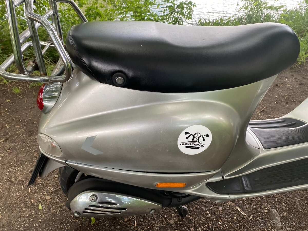 Vespa ET4 150 - 14