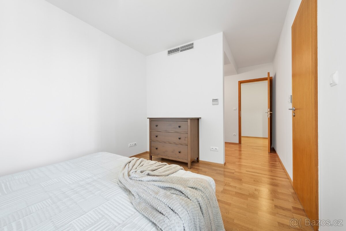 2+kk 67m² Ke Kapslovně, Praha 3 - Žižkov - 14