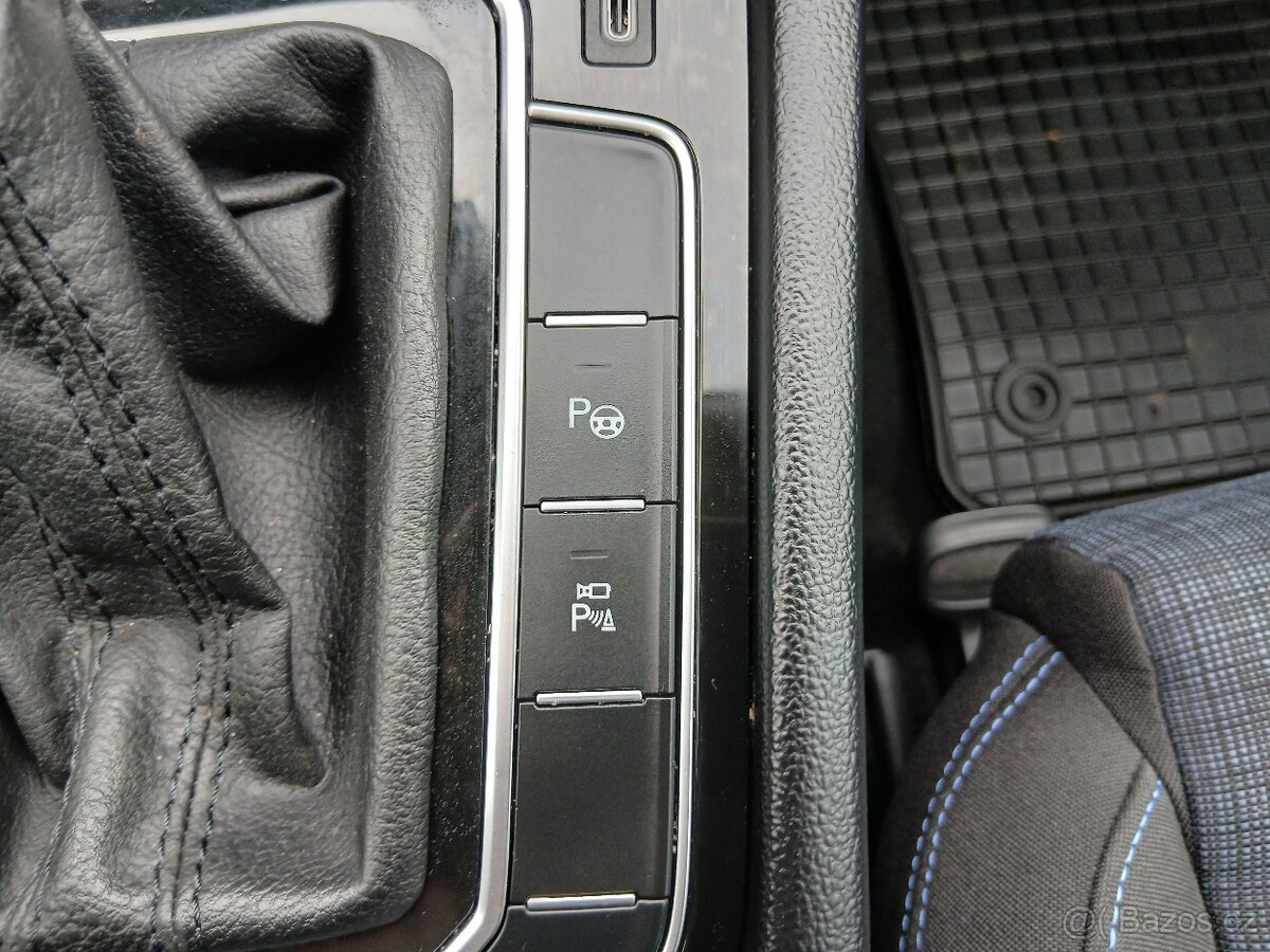 VW Passat, GTE Plug-in hybrid, r.v. 2021 - 14