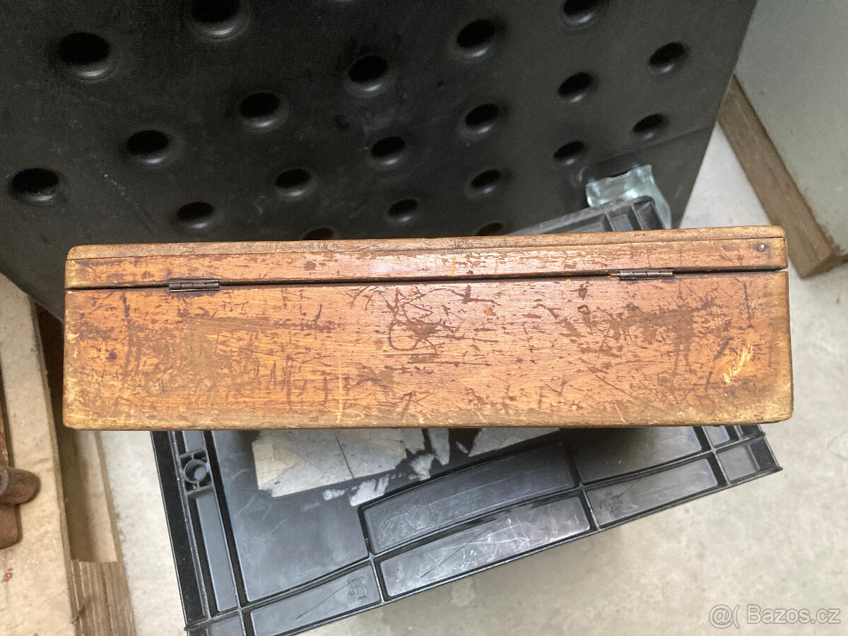 Šperkovnice dřevěná stará se zámkem 600 kč - 14