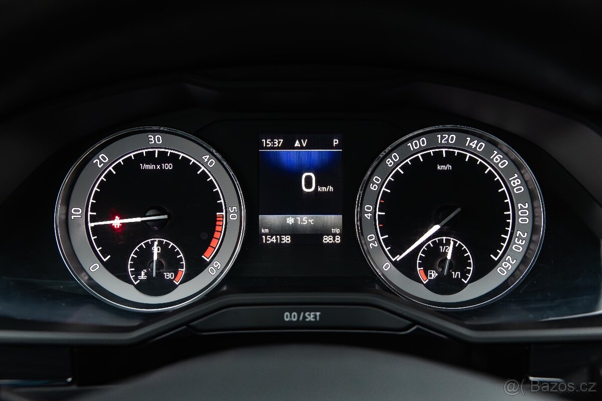 Škoda Superb 2.0TDI Style DSG, CANTON, KEYLESS, KAMERA,ŤAŽNÉ - 14