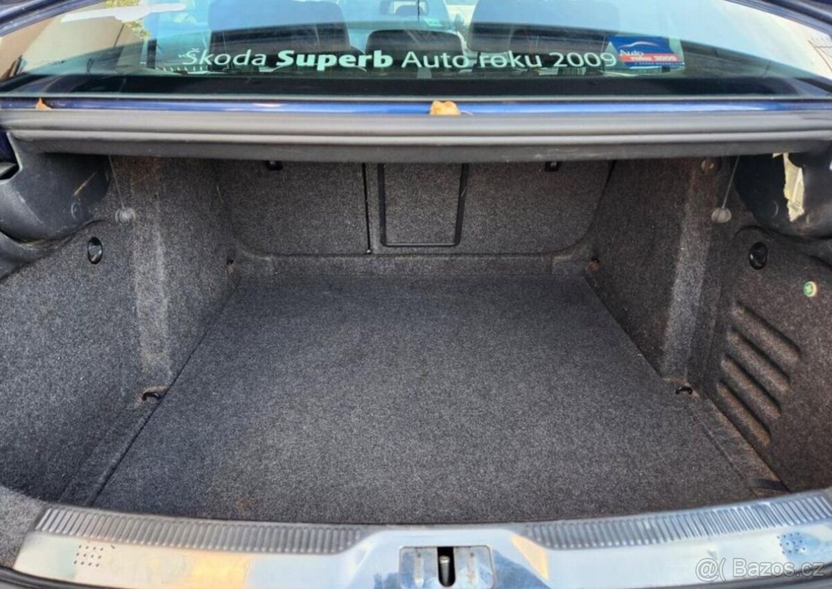 Škoda Superb 2.0-PRAV.SERVIS-TOP VÝBAVA - 14