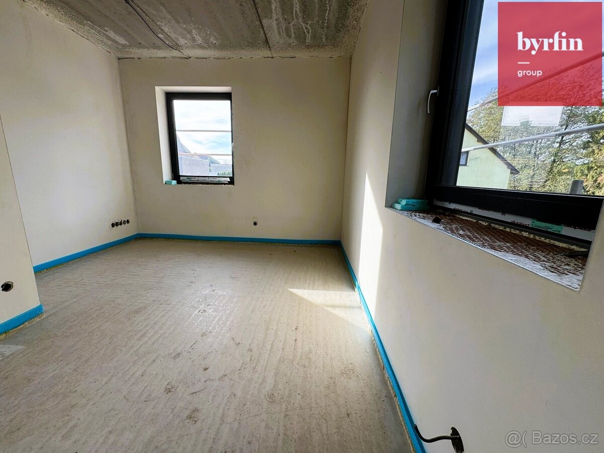 Prodej novostavby rodinného domu, 133 m2 se zahradou, pozeme - 14