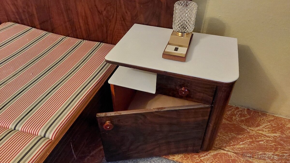 Stará retro ložnice - 14