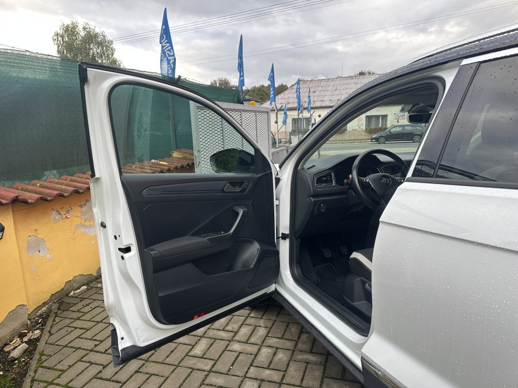 VW T-ROC 1.6TDi 85kW Navigace - 14
