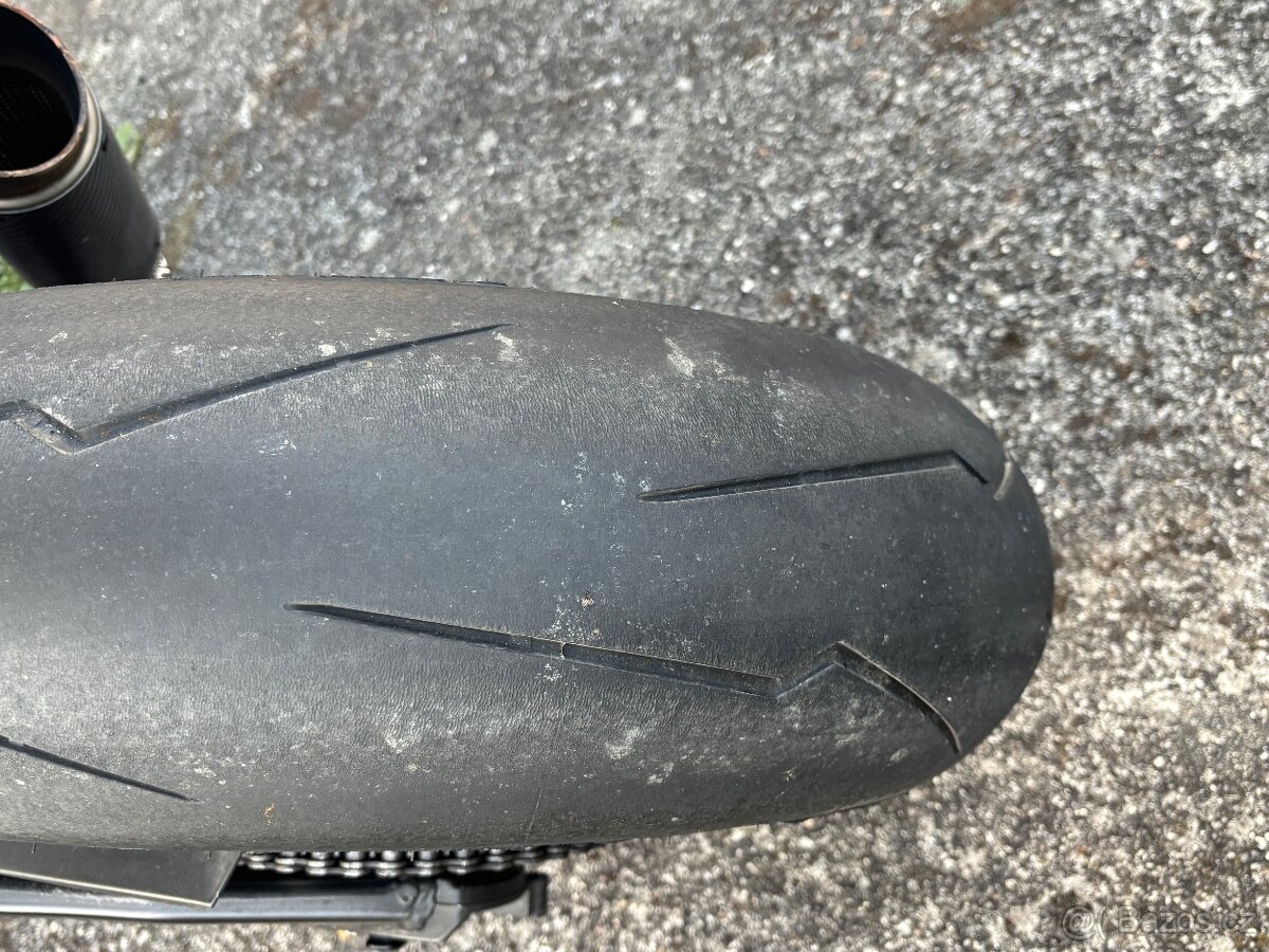 Yamaha R1 2018 najeto 3600 km - 14