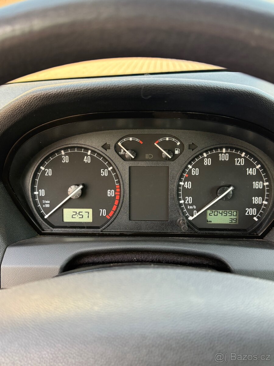 Škoda Fabia 1.4 BENZIN 204 000km - 14