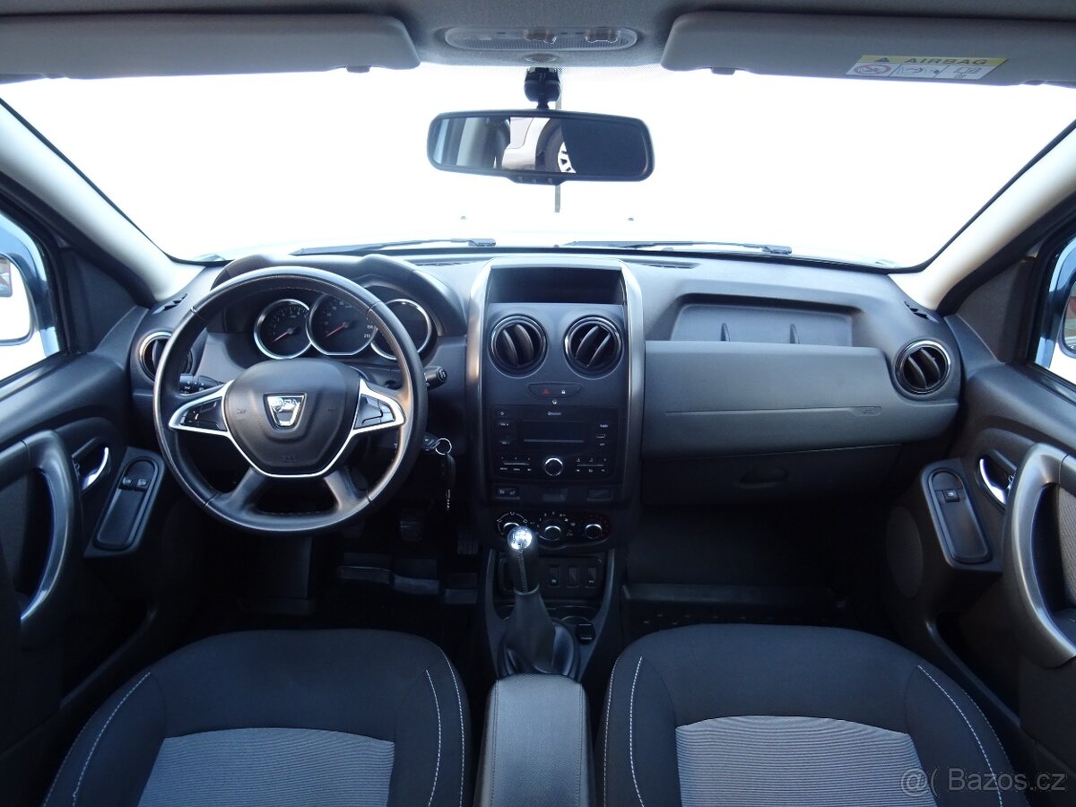 Dacia Duster 1.6i,84kW,1majČR,S.kni,klima,tažné - 14