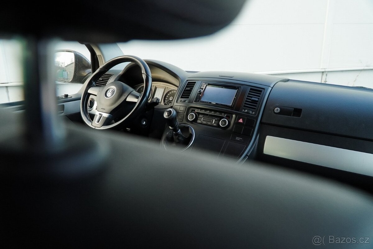 Volkswagen Multivan 2.0 TDi 103kW 7 Míst - 14