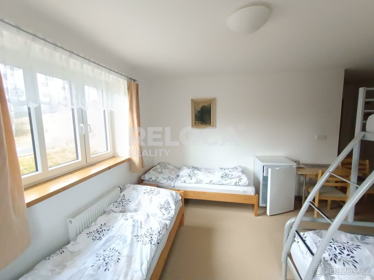 RD 7+1, 210m2, pozemek 1828m2, Lipno - Nová Pec - 14