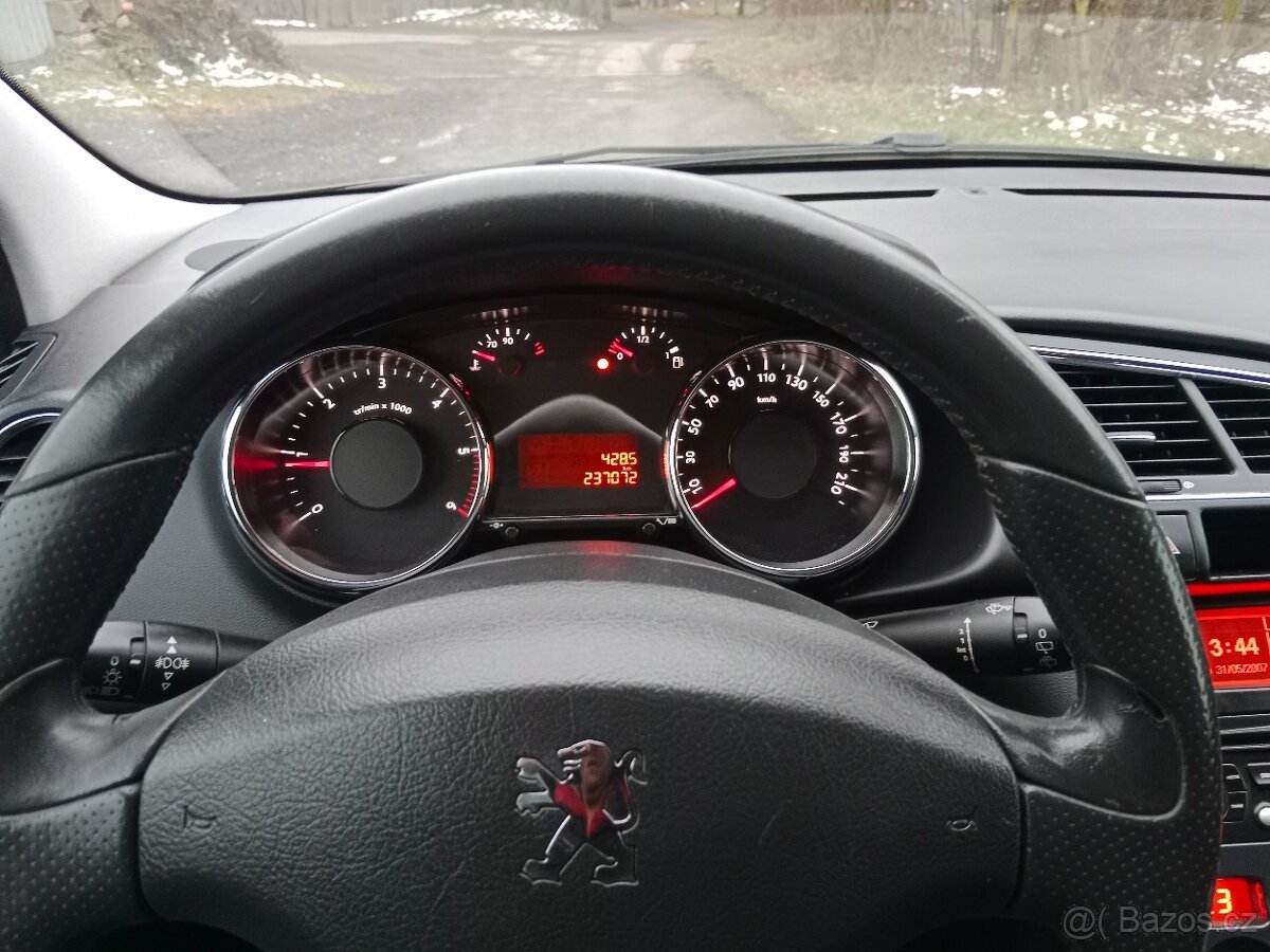 Peugeot 3008 1.6hdi - 14