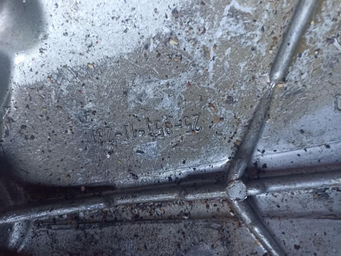 Víko motoru Jawa 250 / 559 / 353,strana spojky - 14