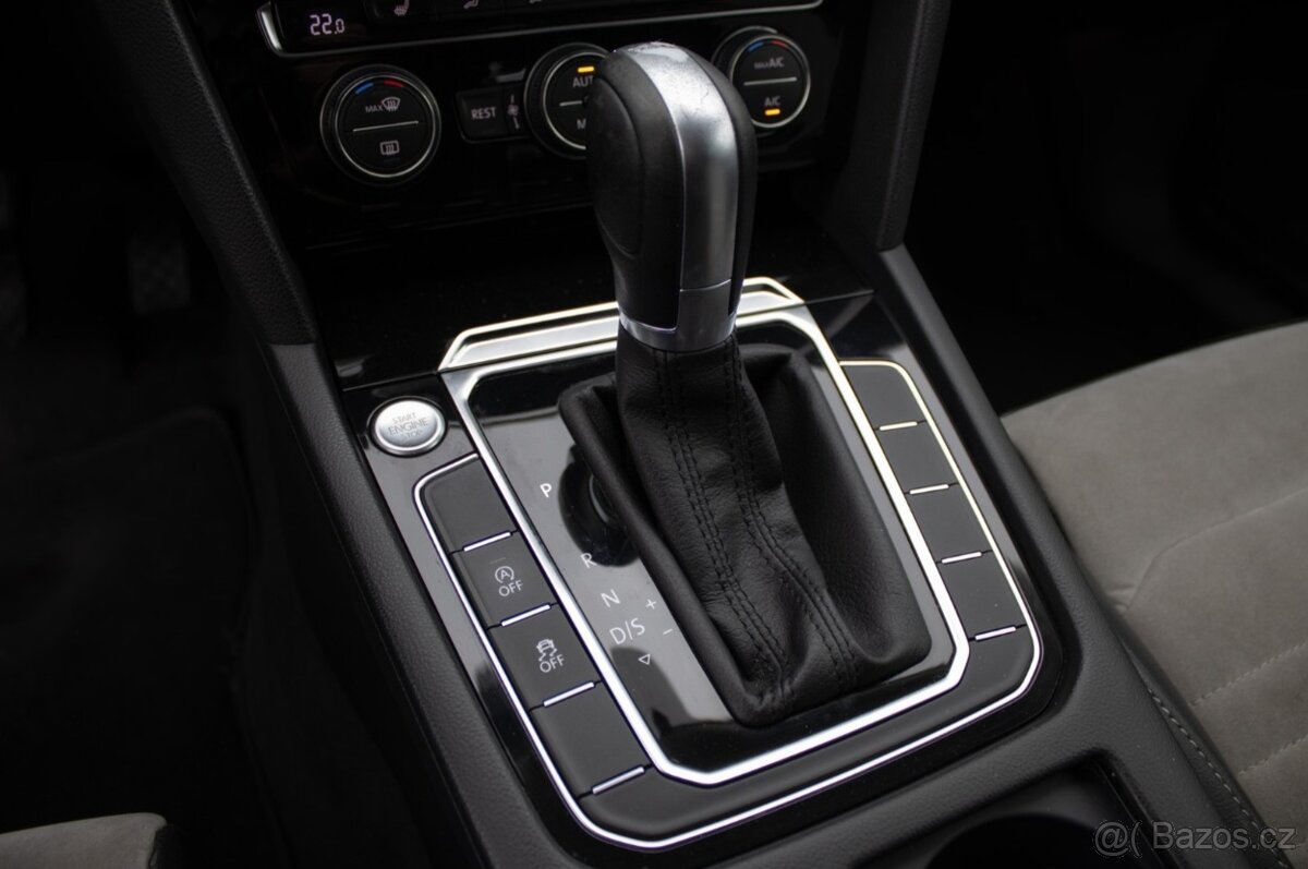 VW Passat DSG 100% stav - 14