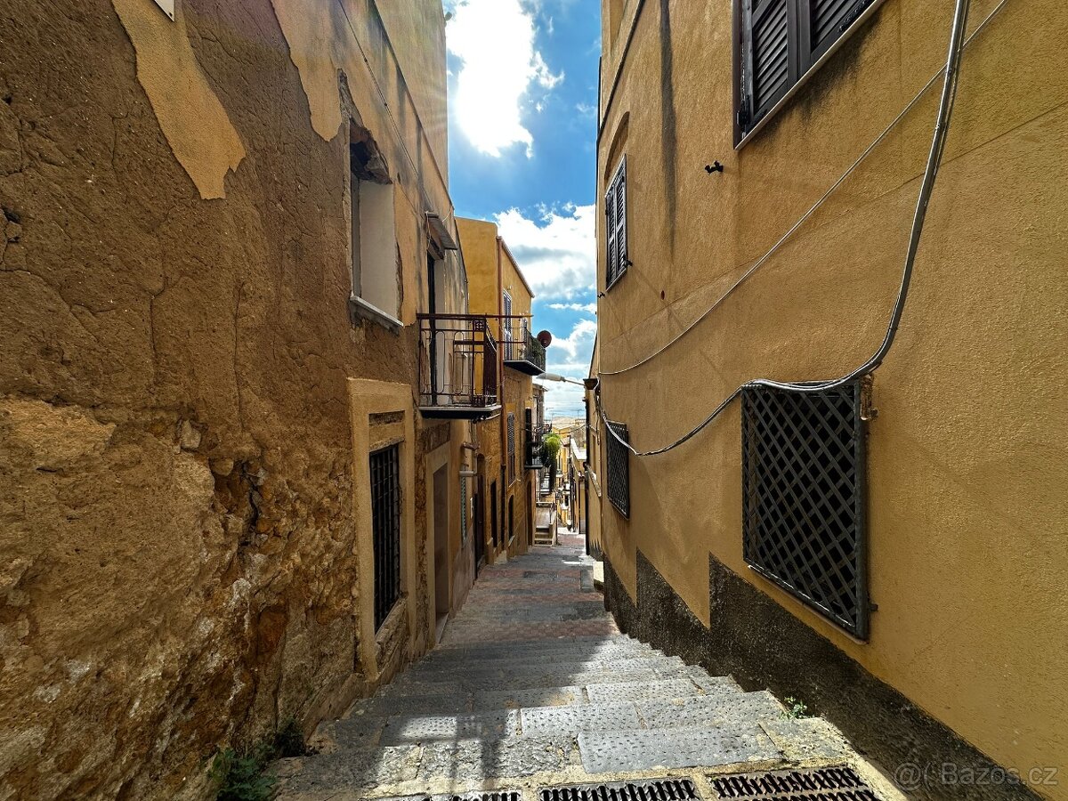 Prodej zrekonstruovaného bytu 4+kk, Agrigento, Sicílie - 14