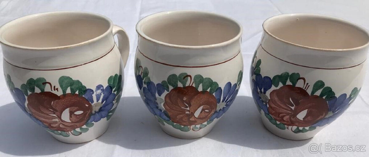 Závěsná Police + 6x Kořenka + 3x Hrnek Porcelán - 14