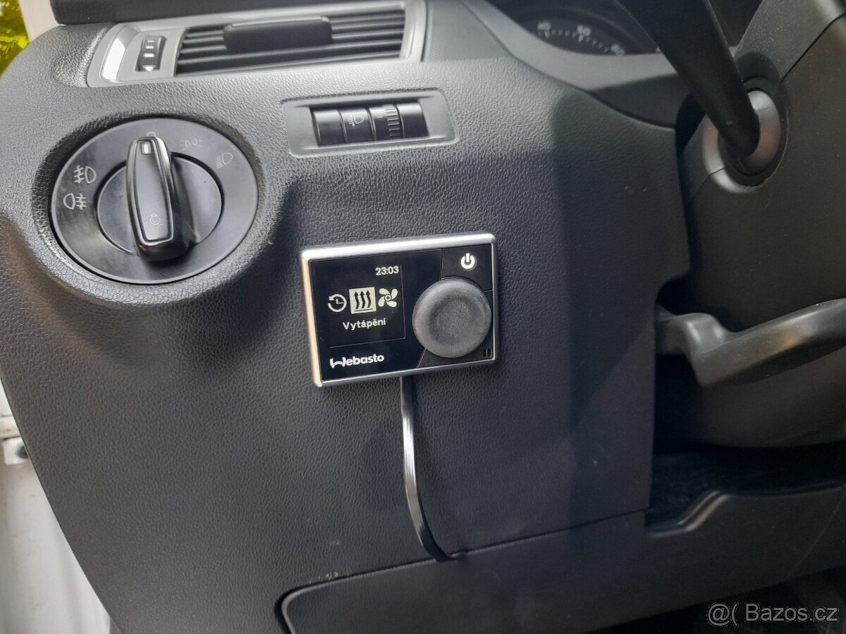 ŠKODA RAPID 1.2 TSI 63KW,2015,96.800KM,NEZ. TOPENÍ,TAŽNÉ - 14