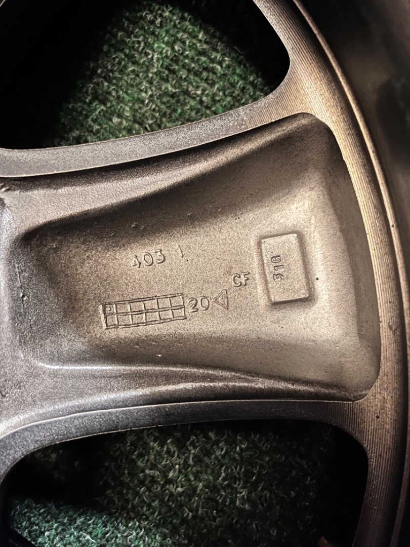 6x139.7 R18 Dodge RAM 1500 REBEL Originál Alu + senzory - 14