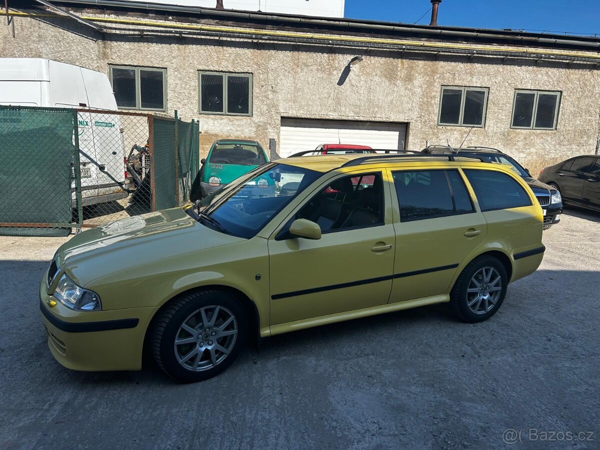 Octavia RS 1.8T combi - sběratelský kus - 14