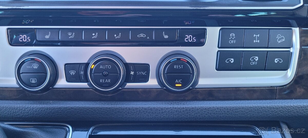 VW Multivan T6 2,0TDi 150kW DSG 4x4 Highline 7.mistný DPH - 14