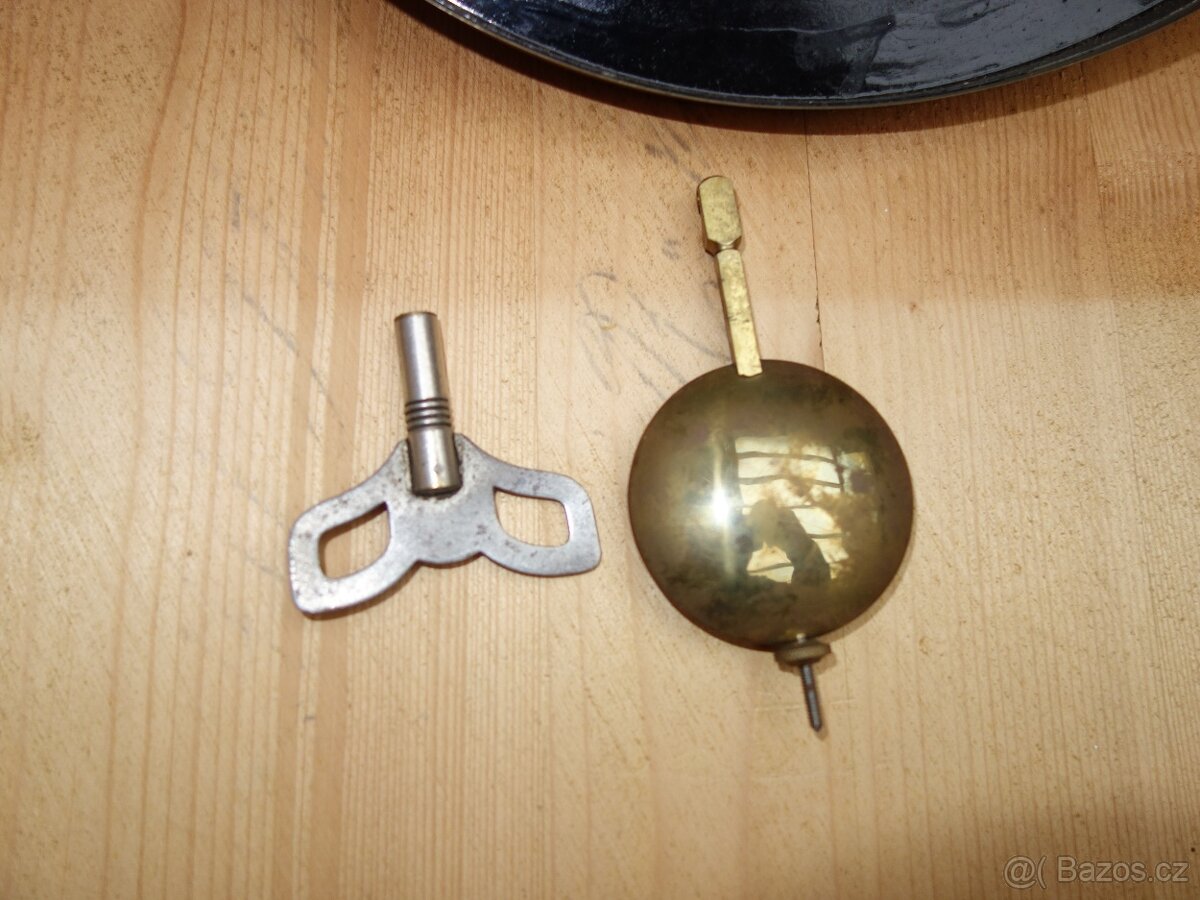 Nástěnné hodiny Kienzle, školní či nádražní - 14