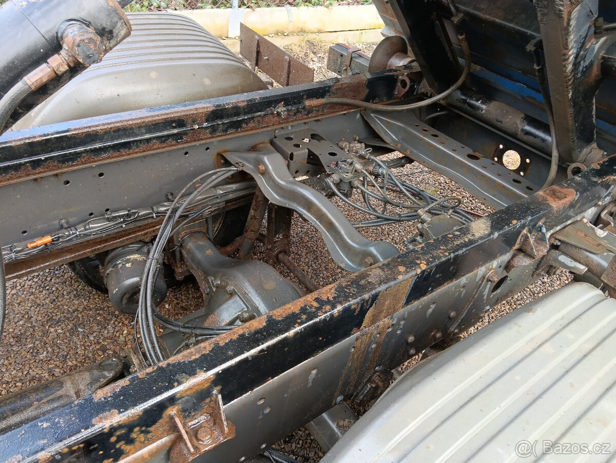 Hákový nosič kontejnerů - 14