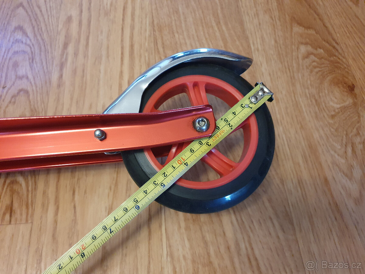 Koloběžka dívčí Scooter Elegant 6 lehká TOP stav - 14