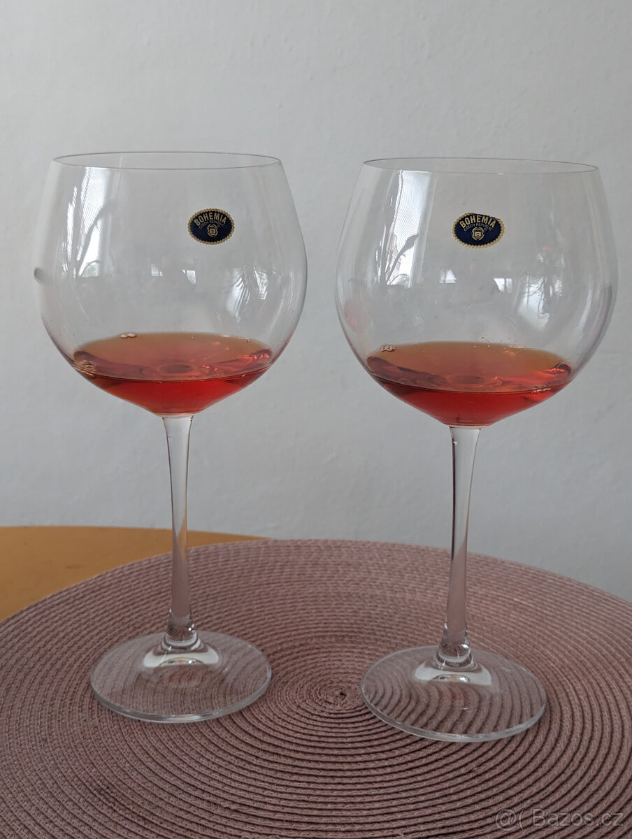 Vinné skleničky (Velké) s krabici (Bílý satenový vnitřek) - 14