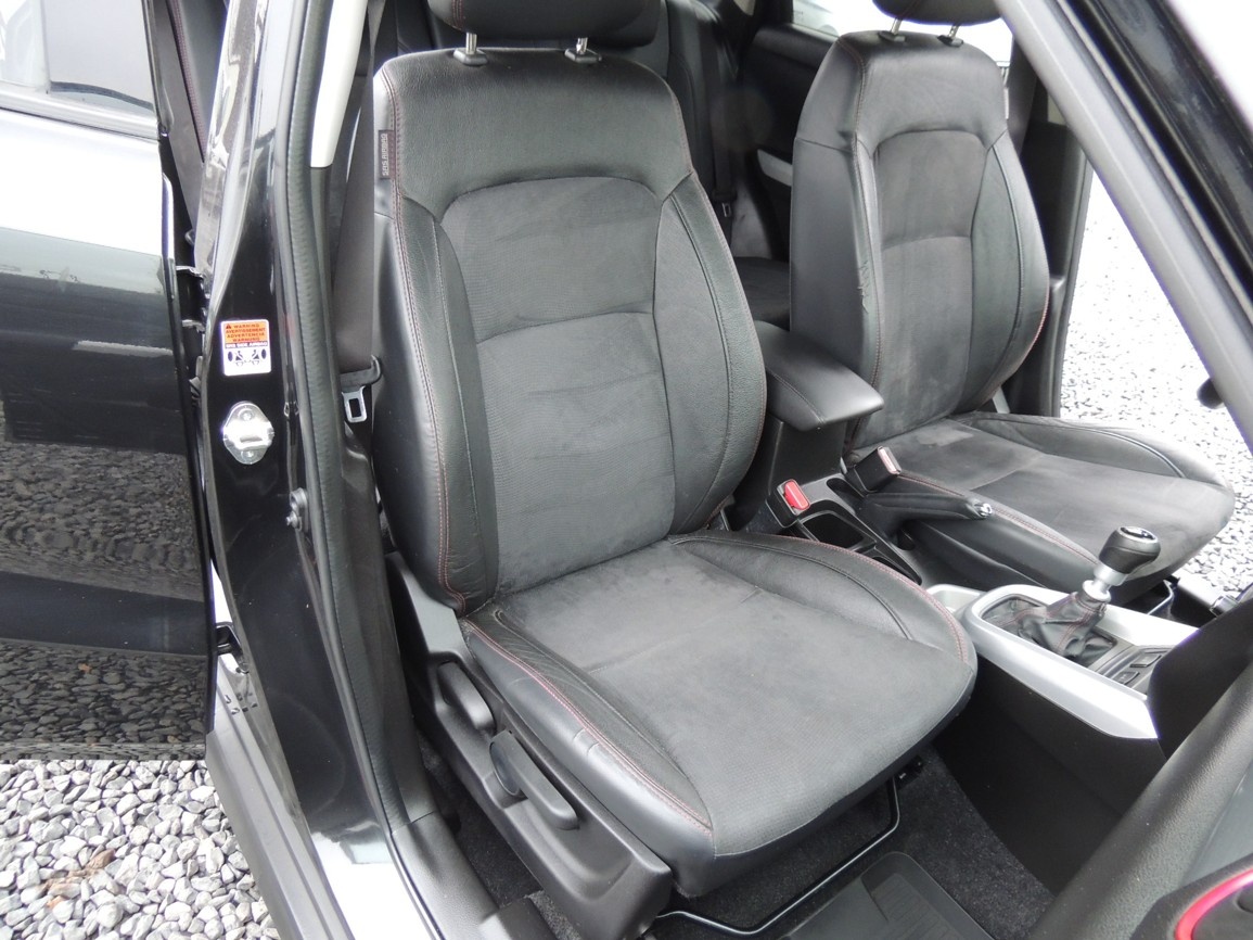 Suzuki Vitara 1.4iT,103kw,Elegance,2017,ČR,1.majitel - 14