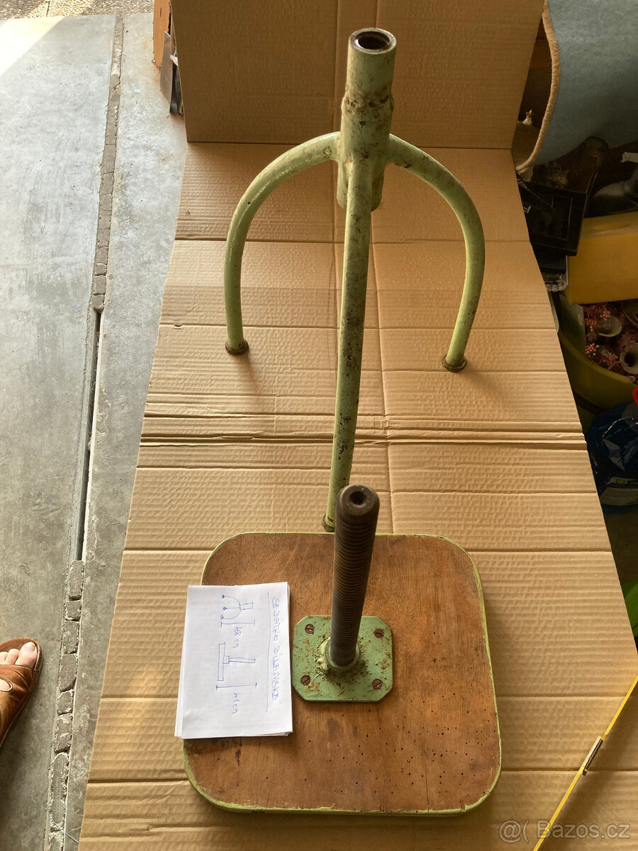 Sedátko staré otočné klavírovka za 500 - 14