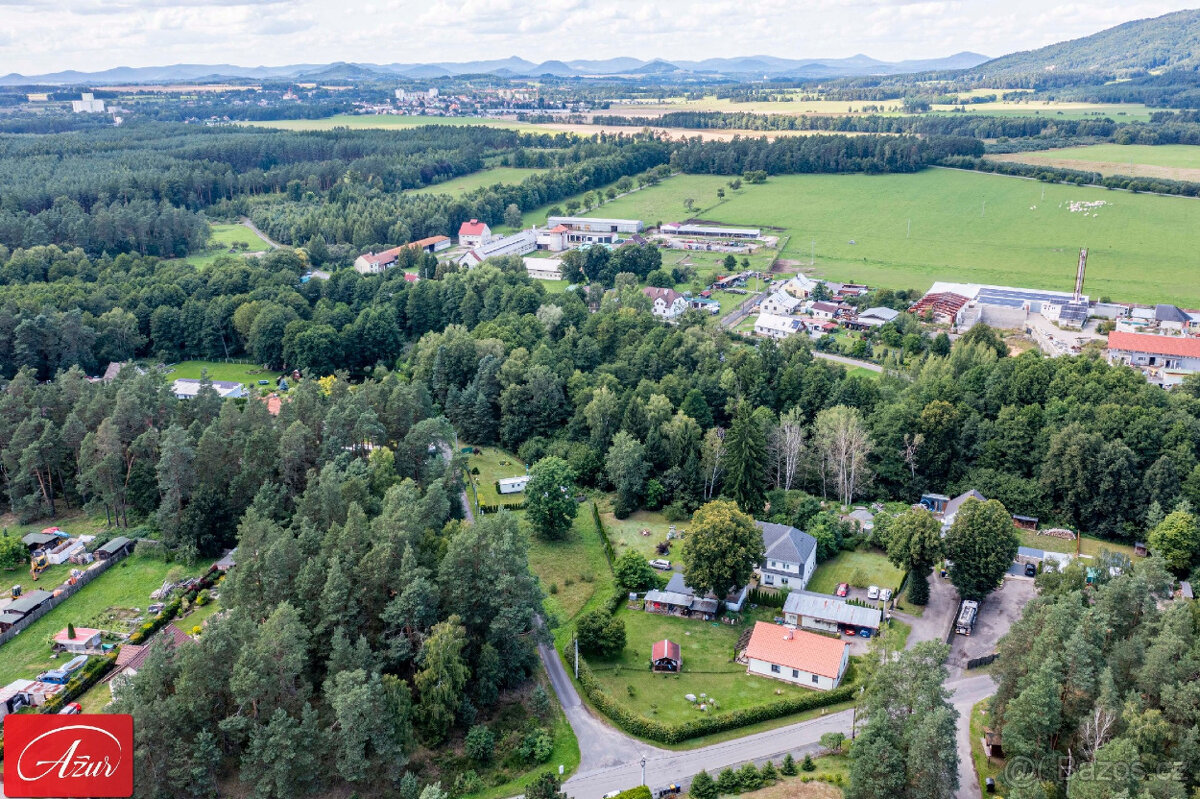 Rovinatý pozemek v krásné, zelené lokalitě - Ploužnice p. R. - 14