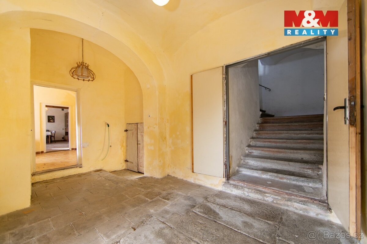 Prodej historického objektu, 247 m², Bor, ul. nám. Republiky - 14