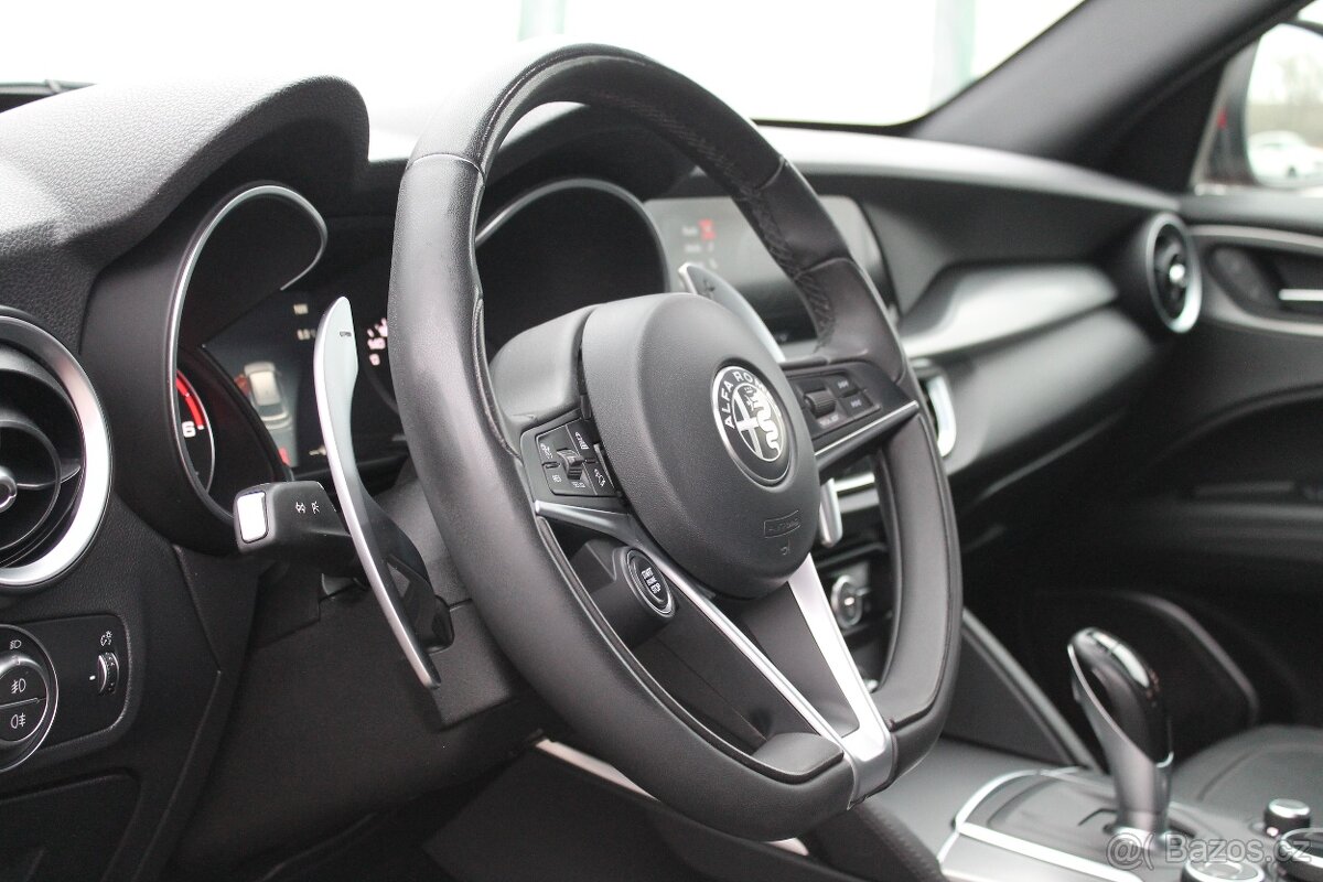 Alfa Romeo Stelvio 2.2JTD 154kW¨Q4¨ACC¨KEYLESS¨KAMERA - 14