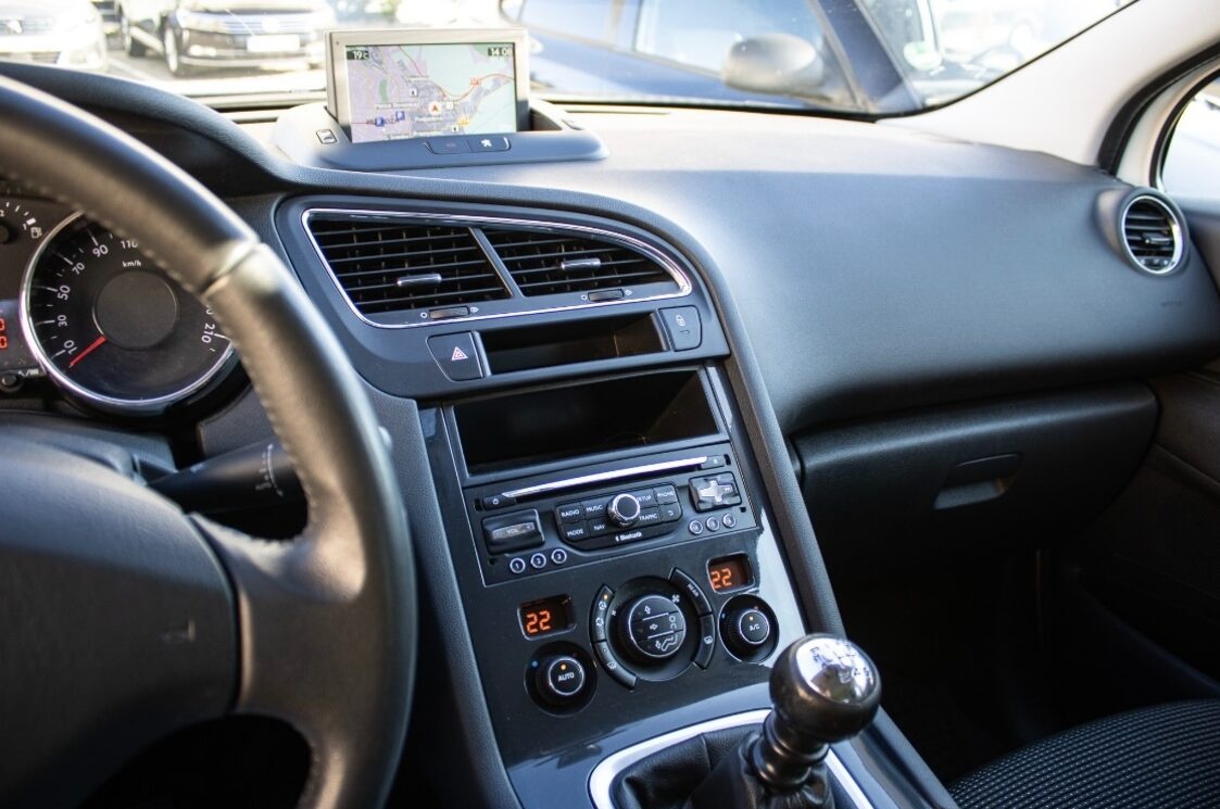 Peugeot 5008 2.0 HDi 110 kW - 14