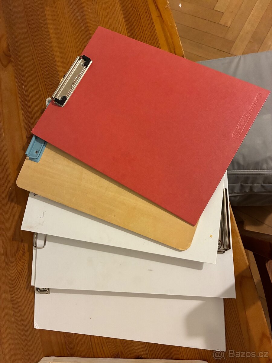 Různé věci zdarma k rozebrání, kancelářské potřeby, domácnos - 14