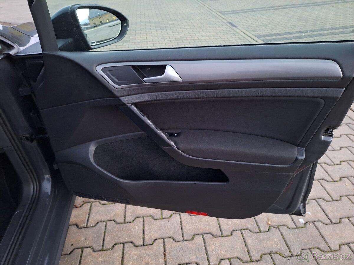 VW GOLF VARIANT 1.2 TSI 77 KW.TAŽNÉ - 14