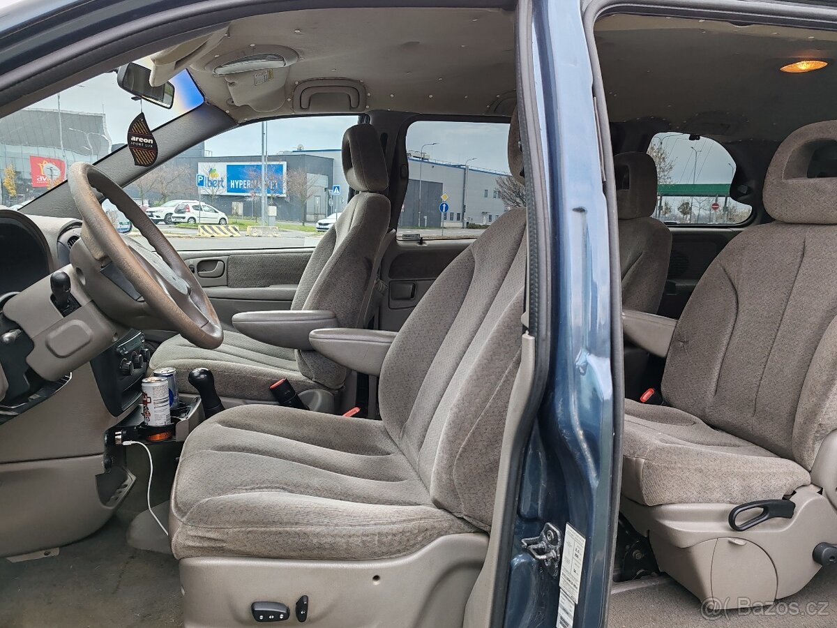 Chrysler Voyager 2.4i LPG 7 míst - 14