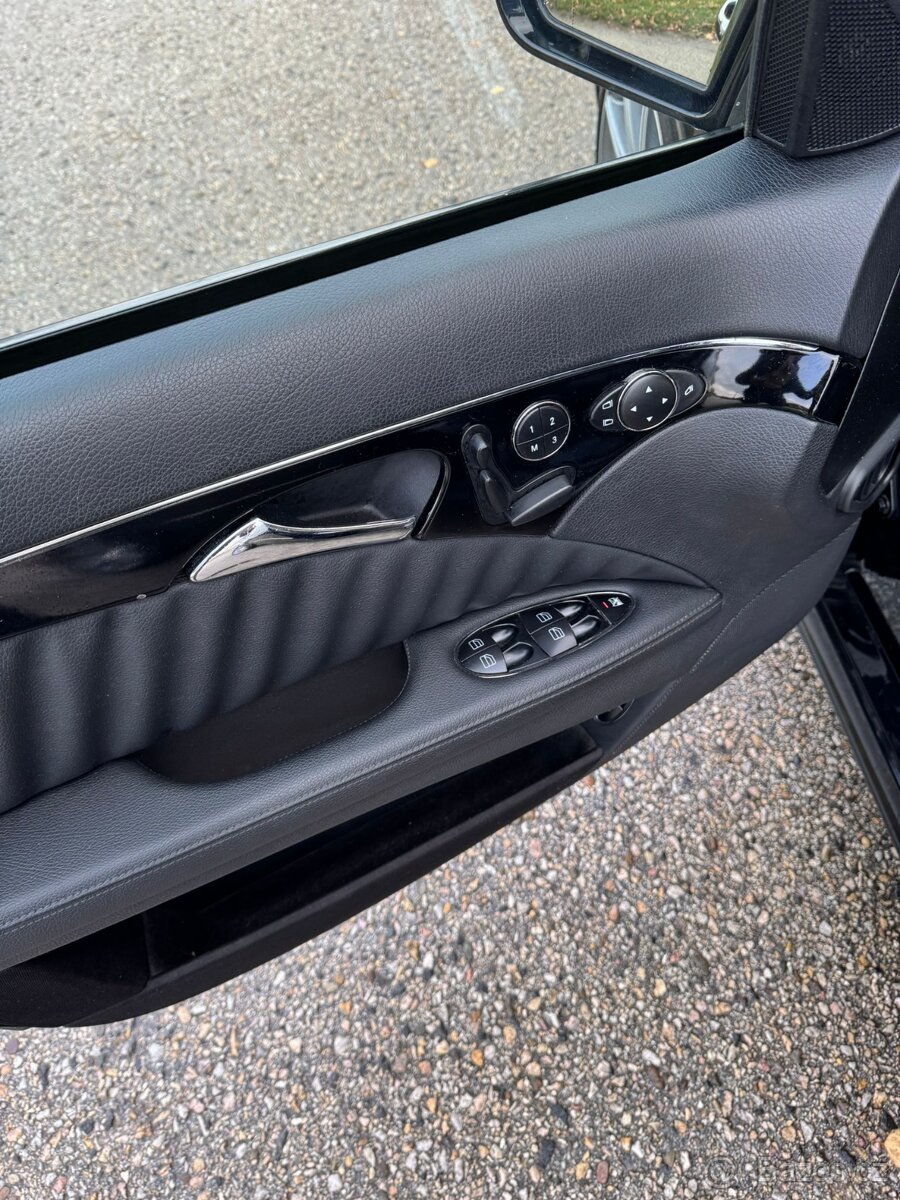 Mercedes Benz E55 AMG w211 - 14