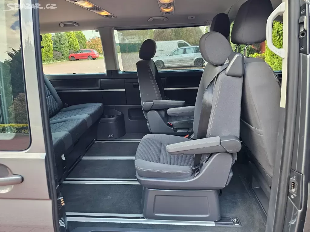 VW Multivan 2.0TDI 103kW,2014,Xenon,Tažné,Navi. - 14